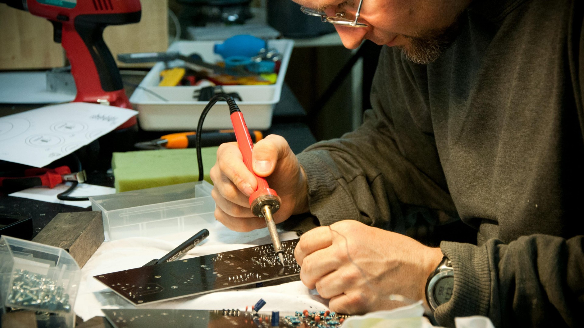 Oprava priemyselnej elektroniky